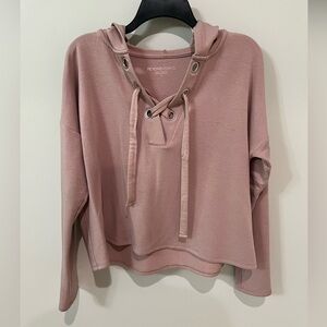 Beyond Yoga Mauve Lace-Up Cropped Sweatshirt